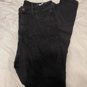 Hollister black skinny jeans